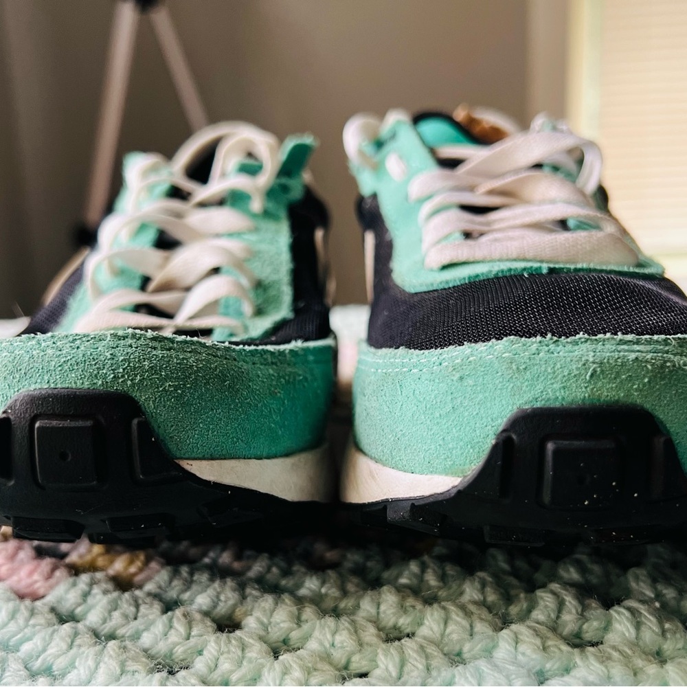 Nike Kids Sneakers in Mint and Black